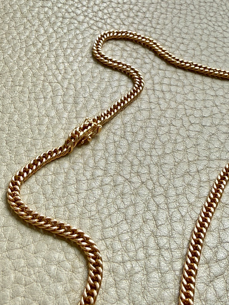 Signed Vintage Tight Curb Link Necklace 18k Gold – 18.5 Inch Length