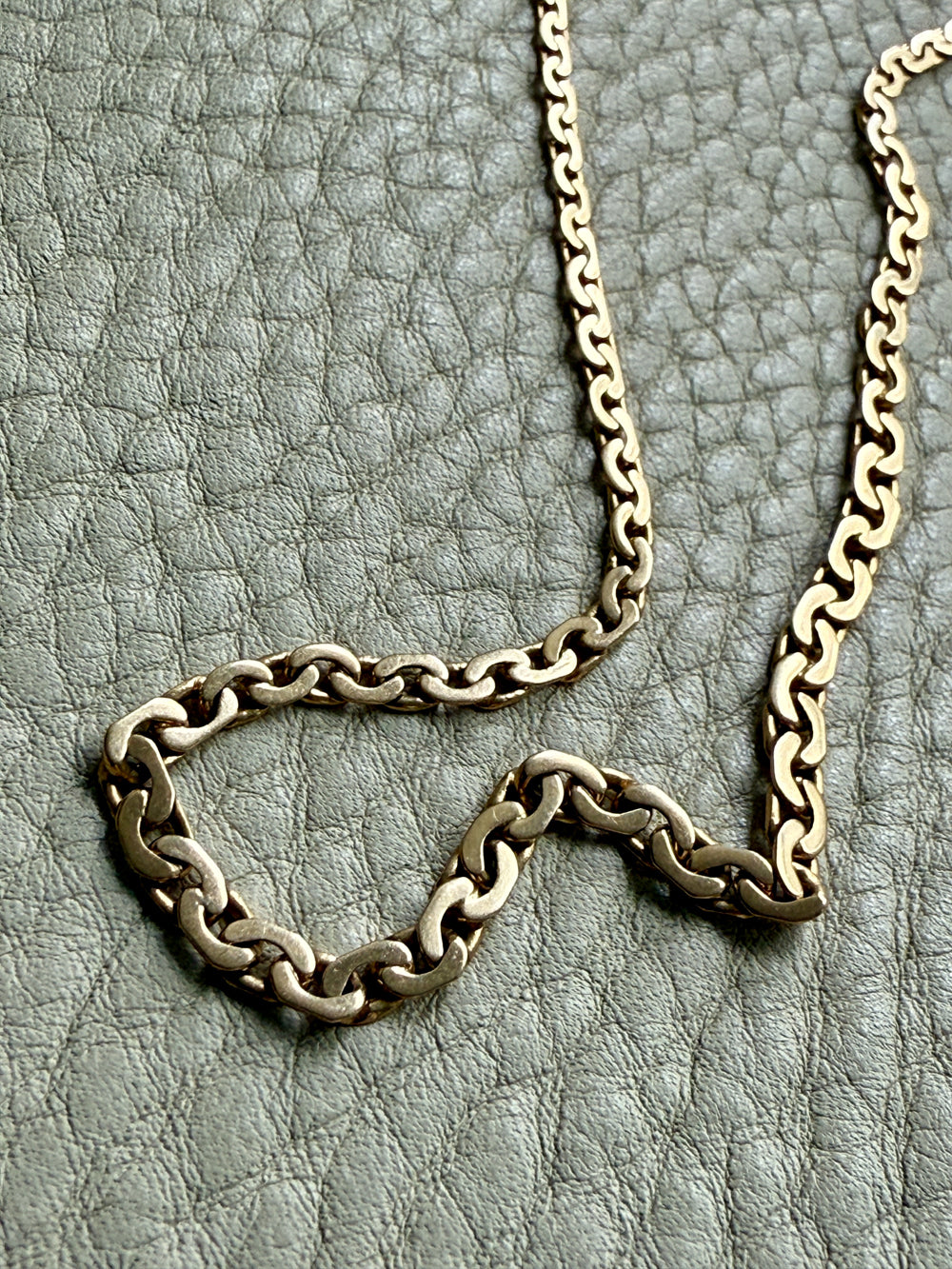Vintage 18k gold Virola Link Necklace - Graduated width - 17.4 inch length