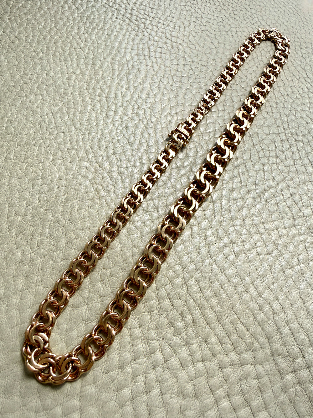 1969 Swedish 18k Gold necklace - 50g Graduated double link chain - 16.6 inch length