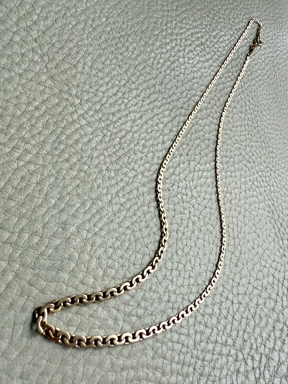 Vintage 18k gold Virola Link Necklace - Graduated width - 17.4 inch length