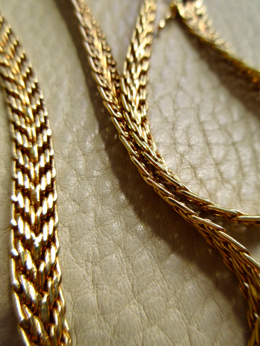 UnoAErre Shimmering Italian Woven Flat Lay Necklace in 14k Gold - 16 inch length