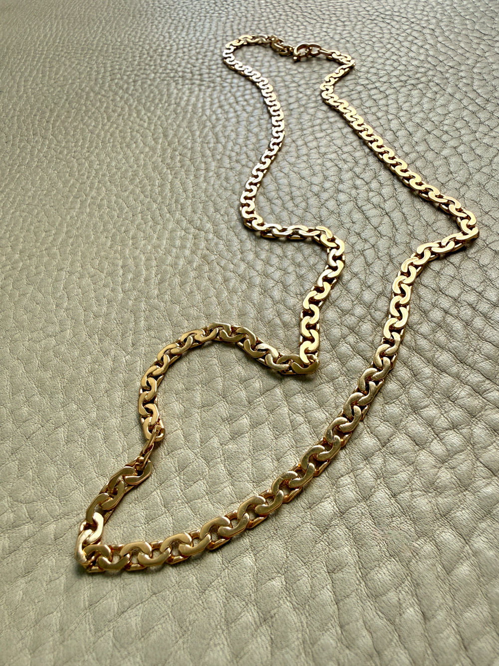 STUNNING Vintage Virola Link Necklace 18k Gold – 22.5 Inch Length