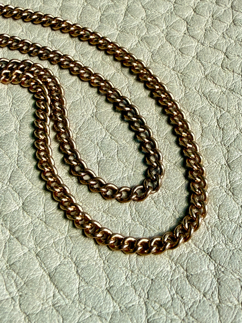 1905 Antique Swedish Curb Link Watch Chain necklace in 18k gold - 17.3 inch length