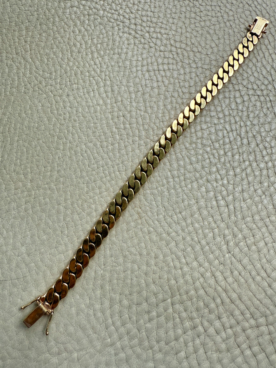 Impeccable! Vintage European 14k gold Tight Curb Bracelet with Alternating Link Texture - 7.7 inch length