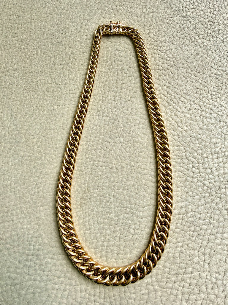 FAB! Chubby 49g Graduated Vintage UnoAErre Curb Link Necklace 18k Gold – 18 Inch Length