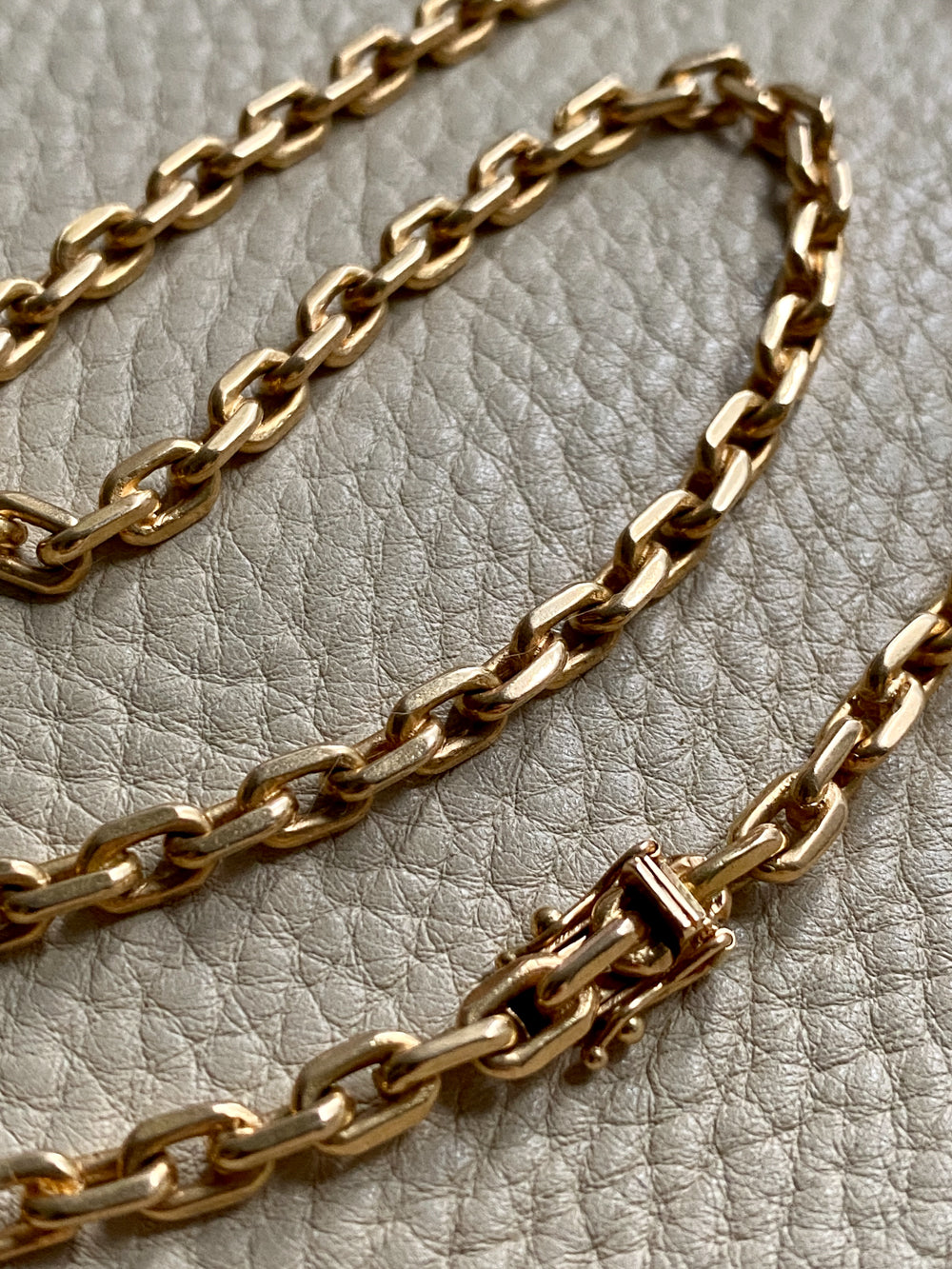 AMAZING 18k gold biker link necklace! - made in Köping, Sweden - 17 inch length