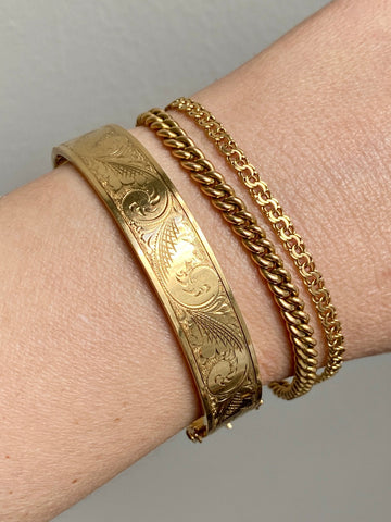 1962 Wide Hinged Bangle in 18k gold - Etched Curls Pattern - Stockholm, Sweden - 7 inch interior
