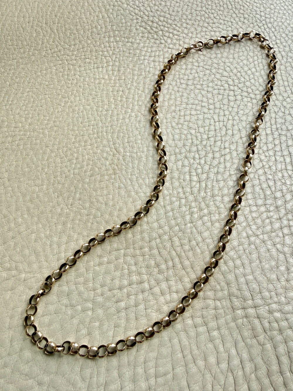 9k gold Antique Rolo Link Chain - 21 inch length