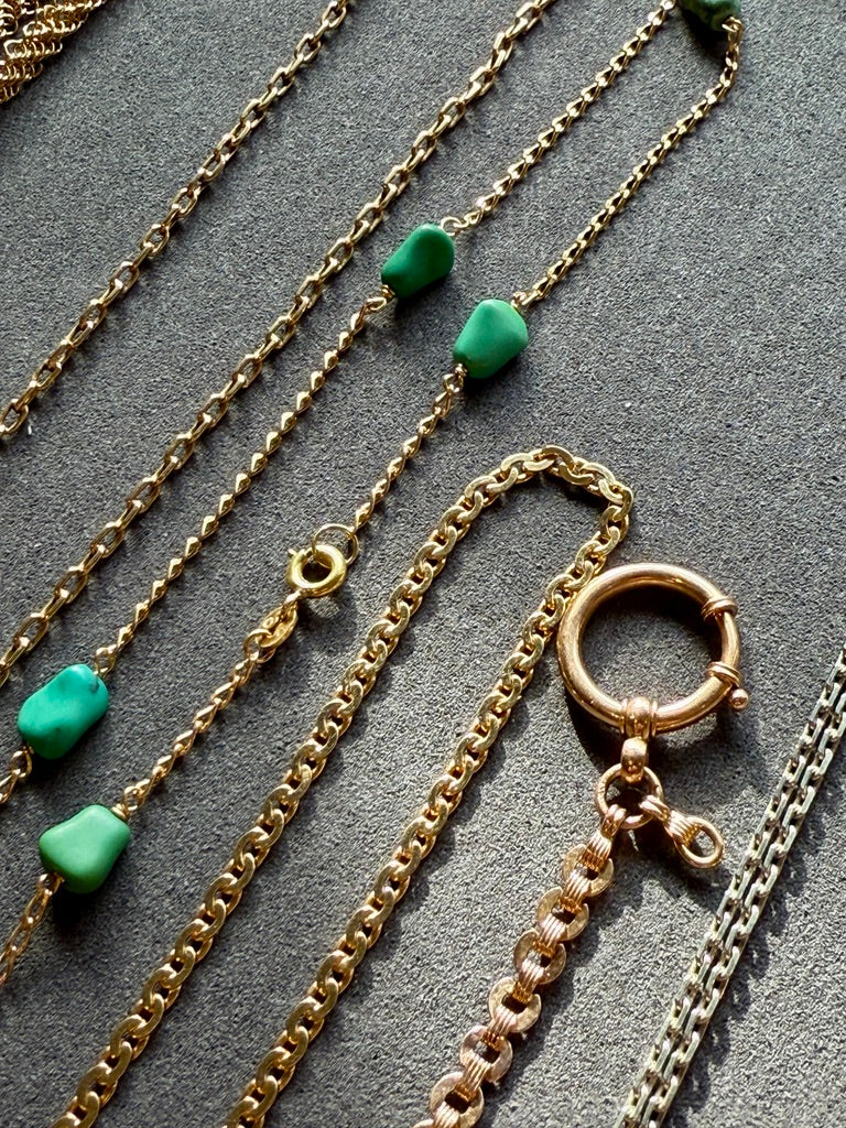 Vintage 18k gold curb link necklace with turquoise colored beads - 20.75 inch length
