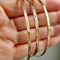 Vintage 18k Gold Faceted Bangle Bracelet Elongated Diamond Pattern – 8.5 Inch Interior Circumference