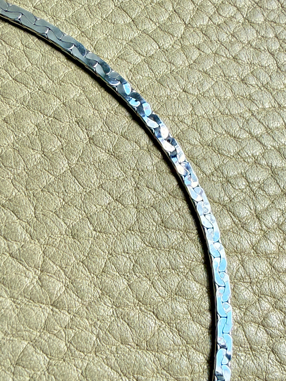 14k White Gold Virola link bracelet - 7.2 inch length