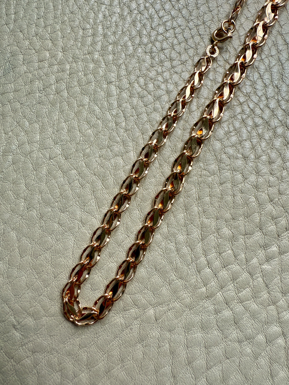 1960 Swedish Vintage Tulip Link Necklace in Rosy 18k gold - 16.3 inch length