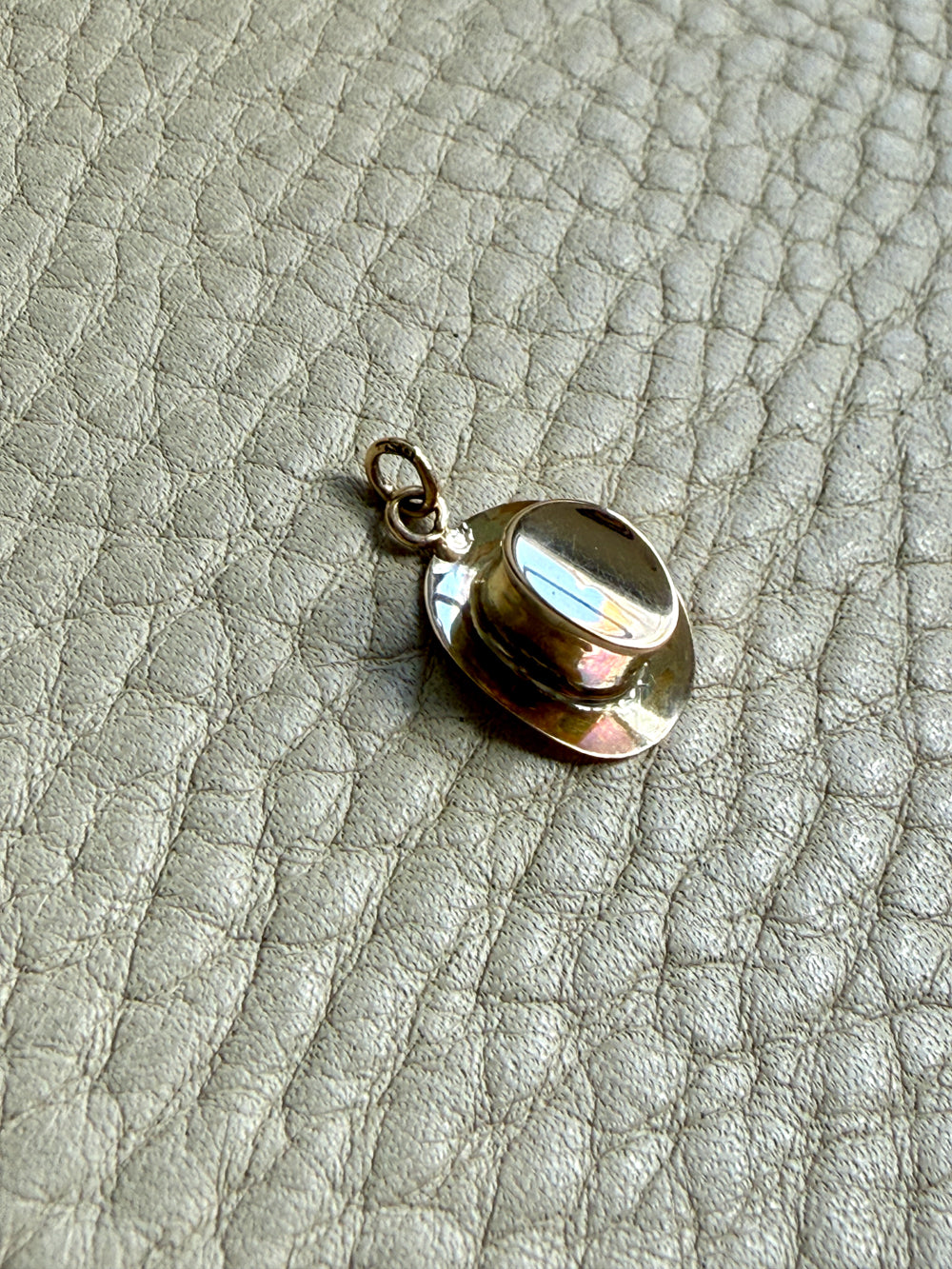 14k Gold Vintage Top Hat charm or pendant