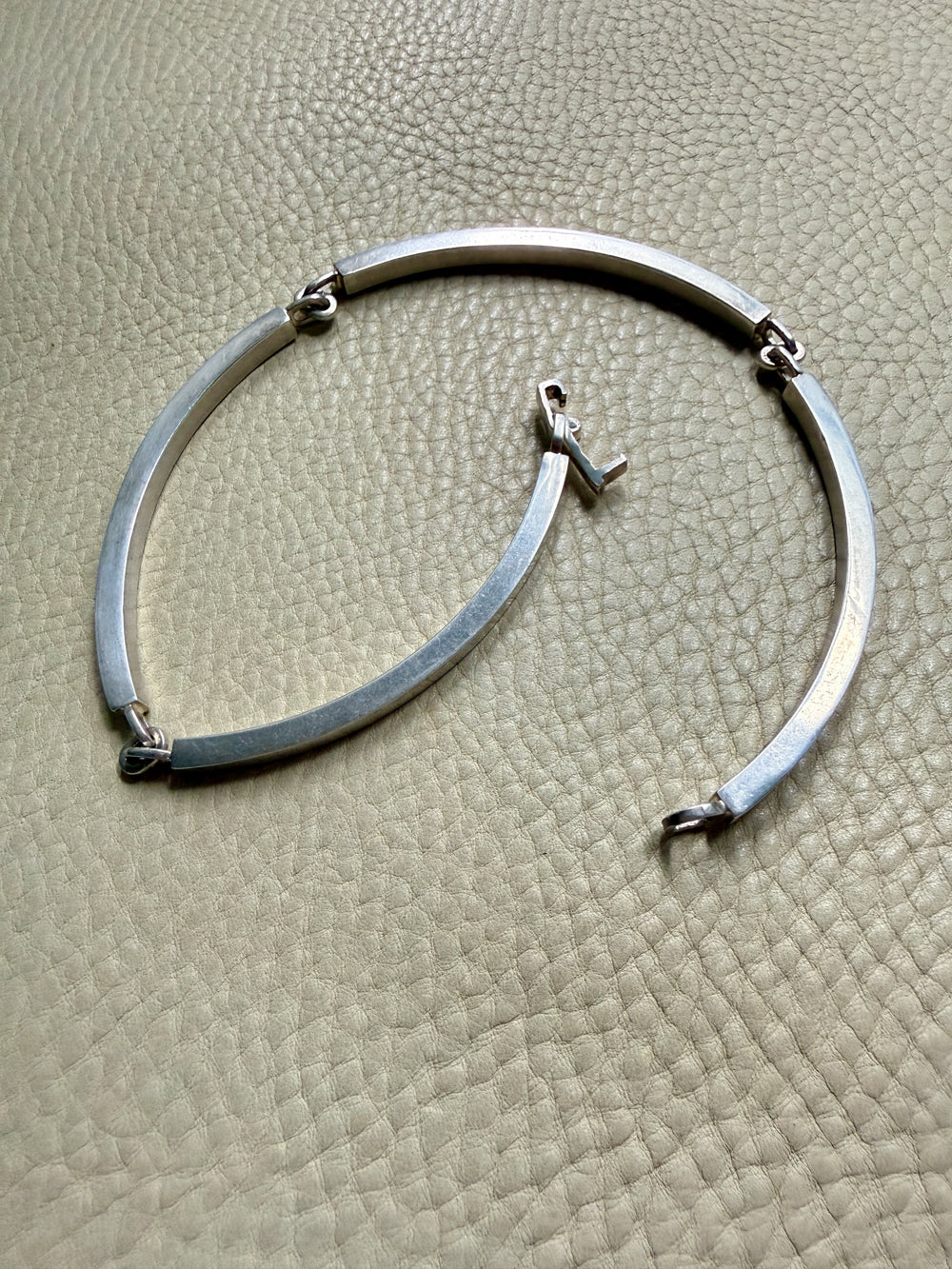 1970s era Vintage Sterling Silver Bar Link Choker Necklace by Franz Scheuerle Quinn – 14.5 inch interior circumference