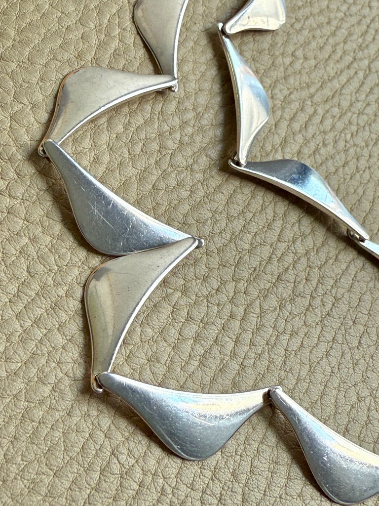 1960s era Wing Link Sterling Silver Collar Necklace - 15-18 inch adjustable length
