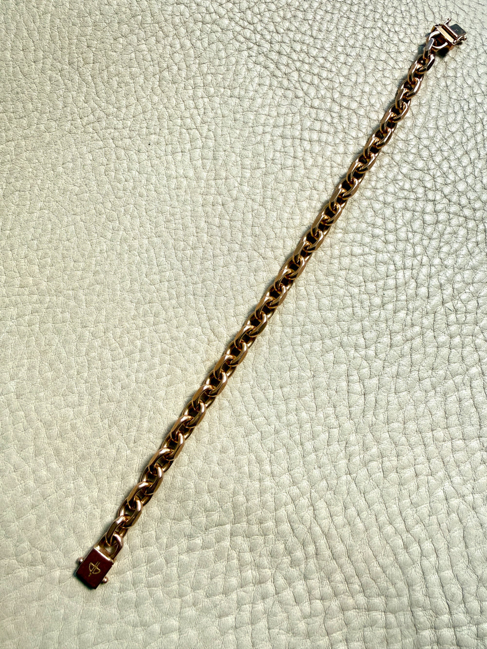 SOLID CHUNK!! 18k Gold Biker Chain Bracelet - By Classic Italian Maker Balestra - 8 inch length