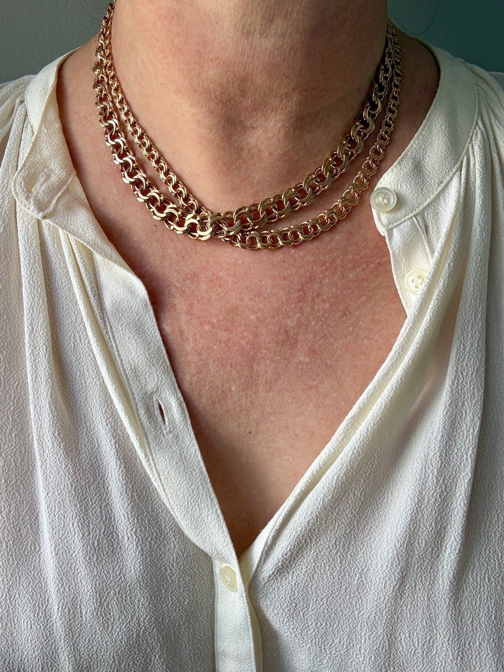 1969 Swedish 18k Gold necklace - 50g Graduated double link chain - 16.6 inch length