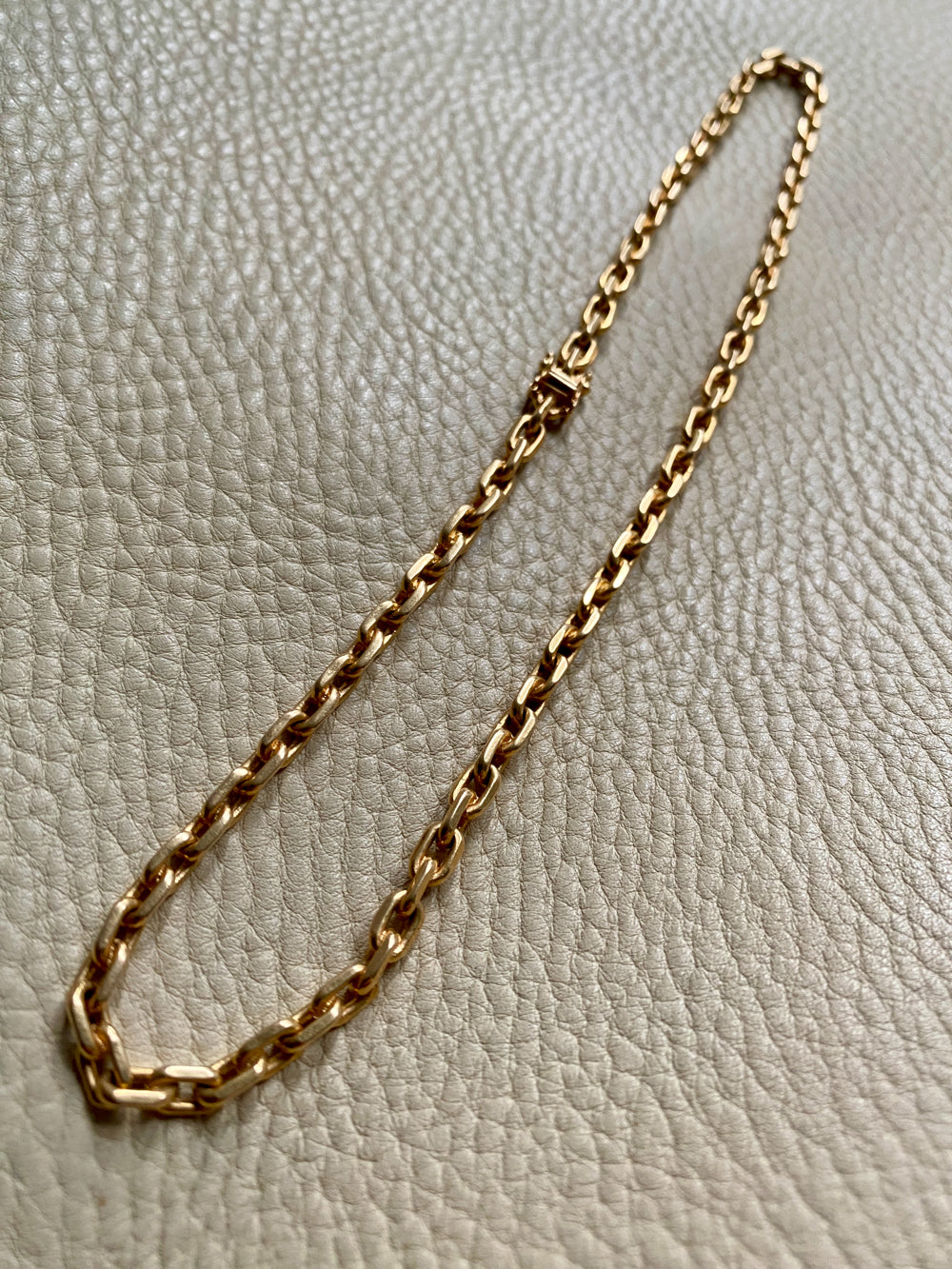 AMAZING 18k gold biker link necklace! - made in Köping, Sweden - 17 inch length