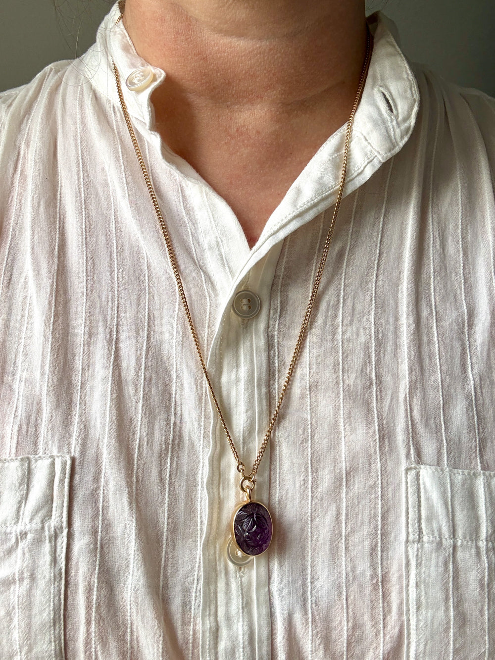1979 Swedish Hand Carved Domed Amethyst Pendant 18k Gold – 1 inch drop