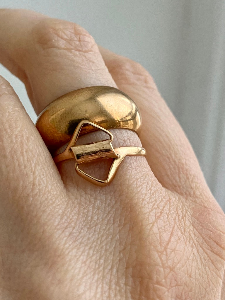 Totally unique! Scandinavian vintage 18k gold ring - folded form studio ring - size 9