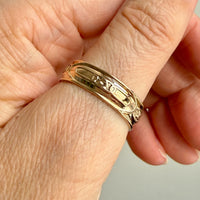 1988 Vintage Swedish 18k Gold Band Ring with Symbols – Size 11