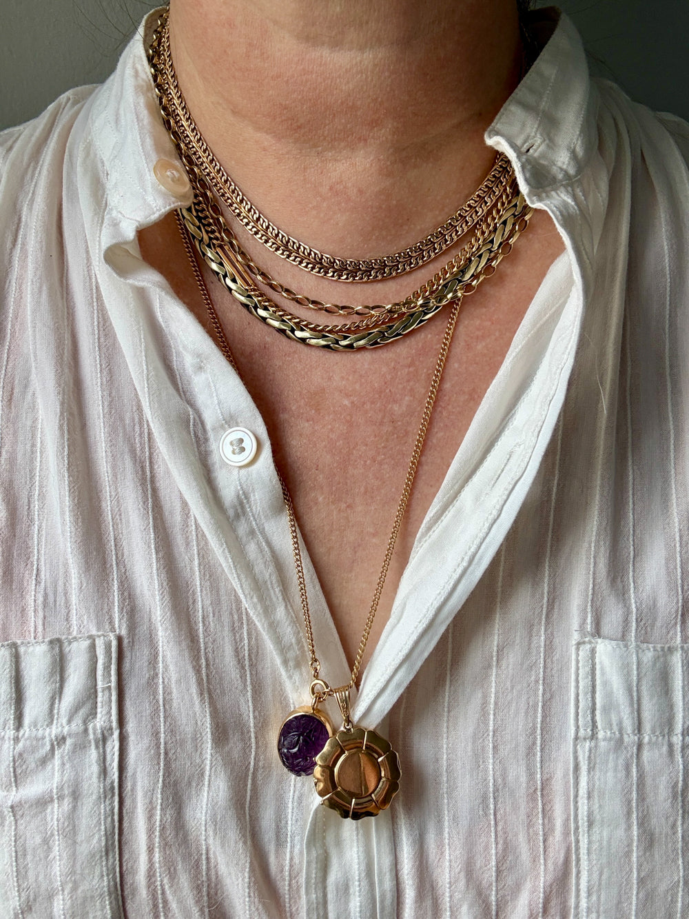 1979 Swedish Hand Carved Domed Amethyst Pendant 18k Gold – 1 inch drop