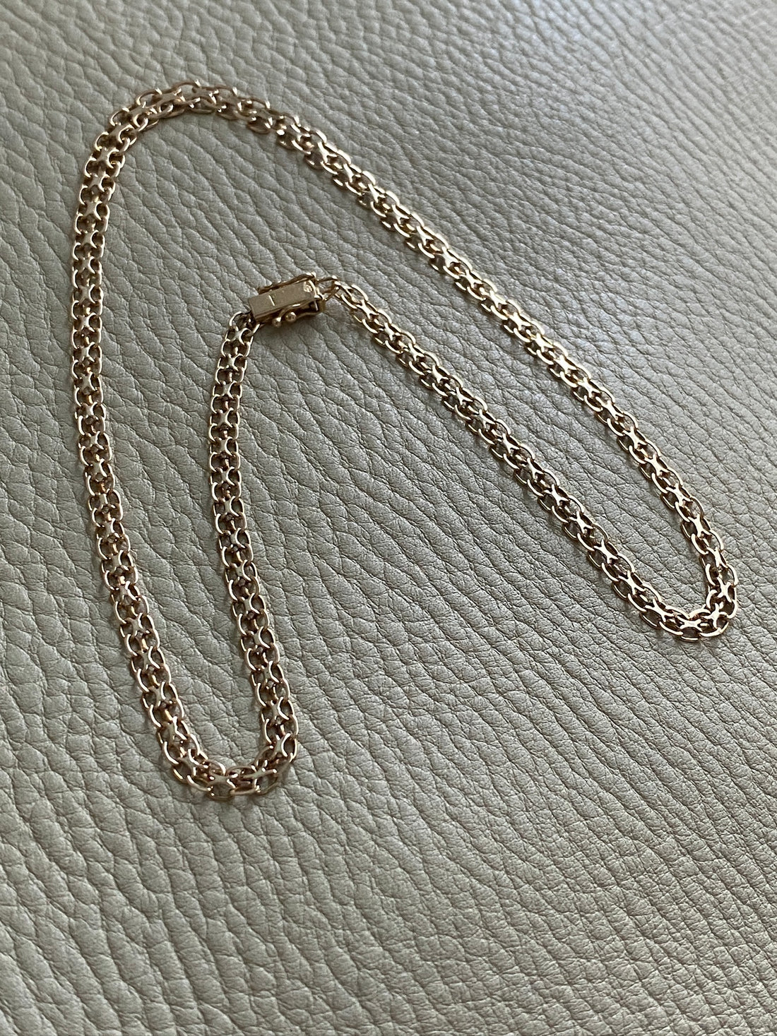 Swedish gold necklace - Graduated star link in solid 14k gold - 18.5 inch length