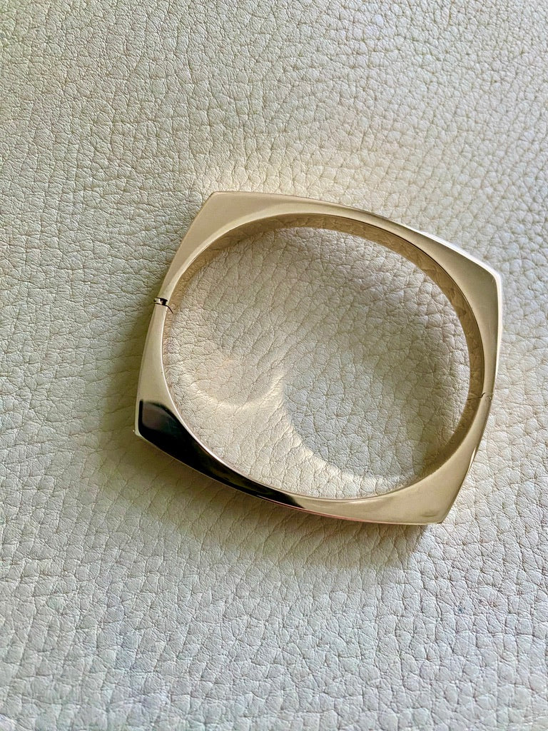 Incredible!! Danish 14k gold geometric hinged bangle - Midcentury era - by Bernhard Hertz