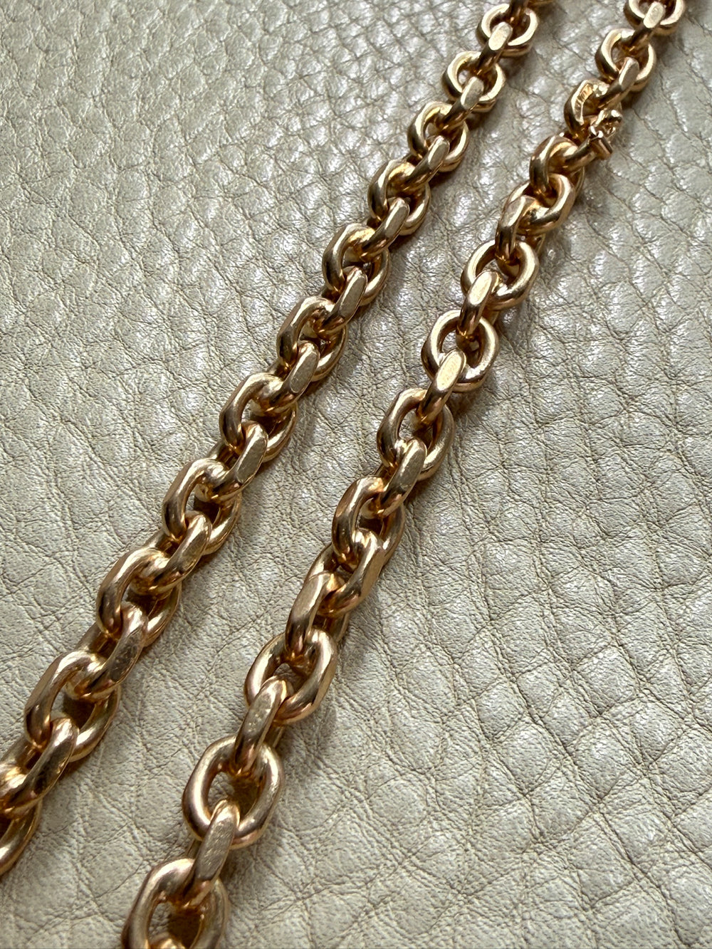 YUM! 1979 Swedish Vintage 81g Biker Link Chain Necklace 18k Gold – 24 Inch Length