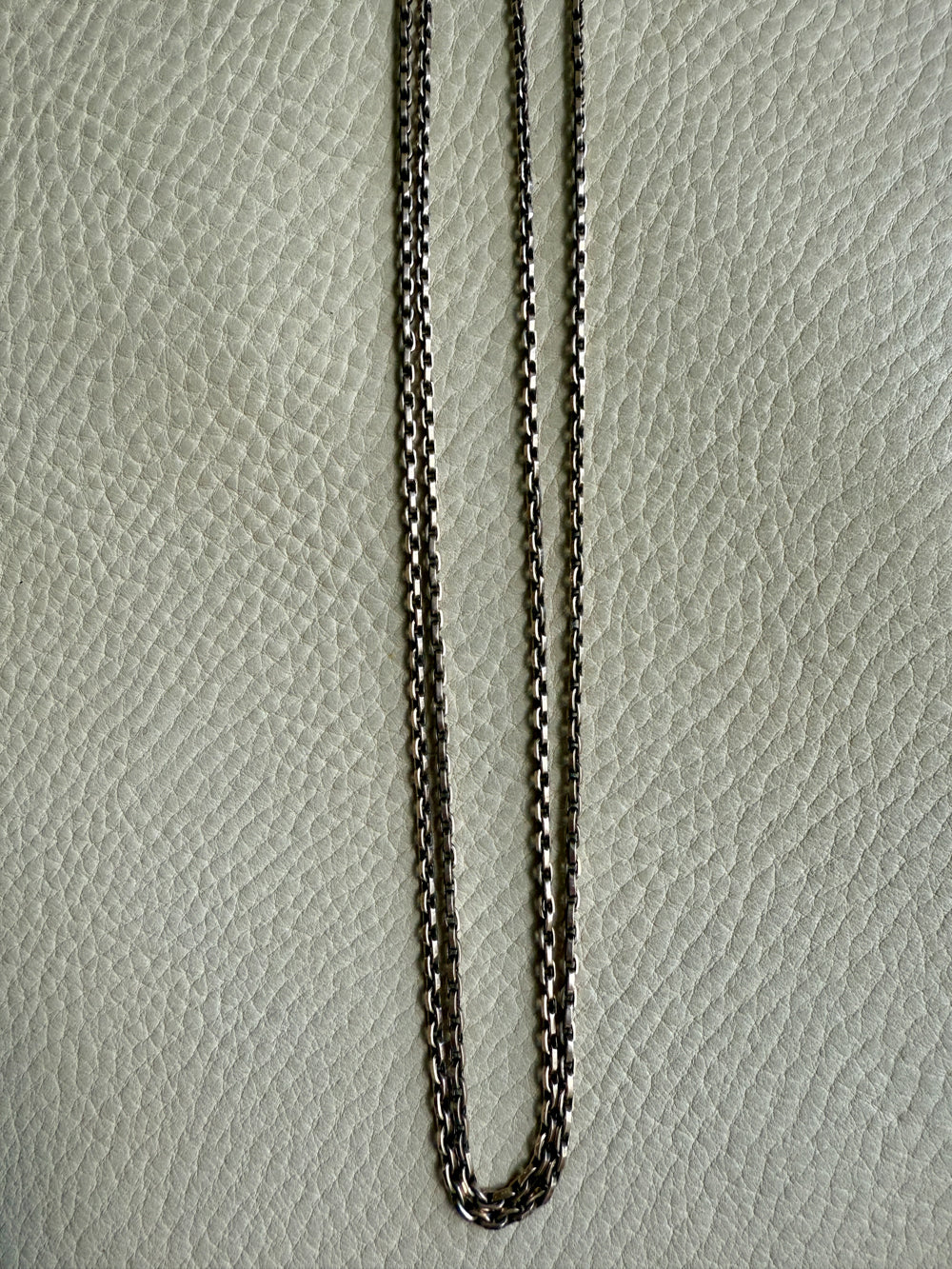 REDUCED! Antique Longuard Oval Belcher Chain in Pale Yellow 7k gold - 20 inch necklace length