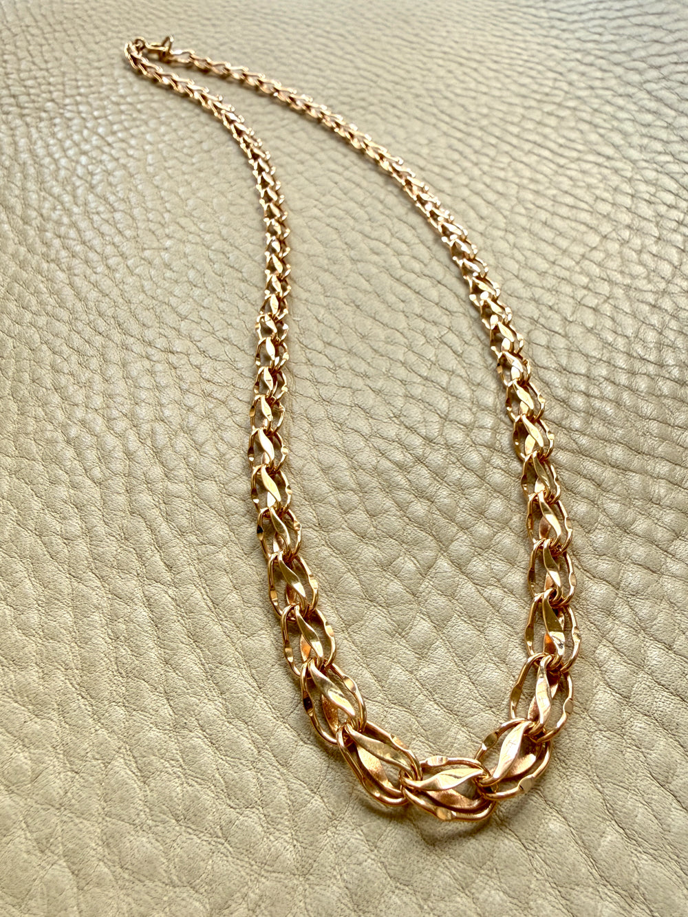 1959 Vintage Signed 18k Gold Tulip Link Chain Necklace – 16.5 Inch Length