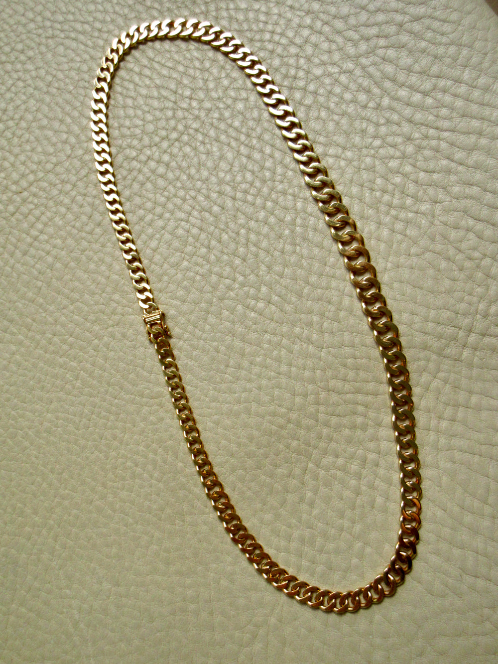 1978 Swedish Vintage 39g Tapered Curb Link Necklace 18k Gold – 19.5 Inch Length