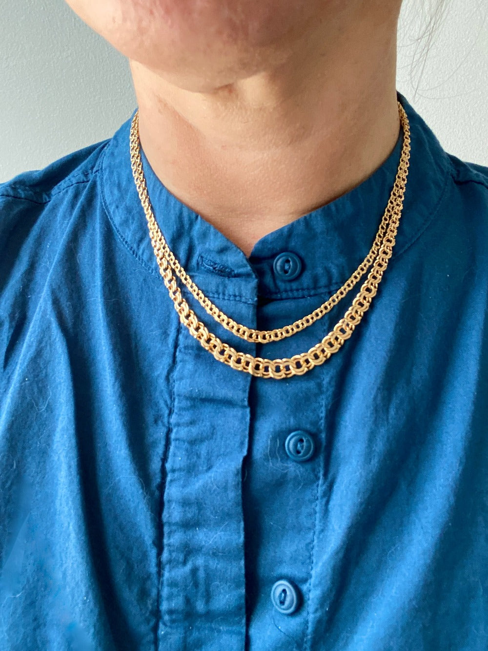 Vintage Graduated double link chain necklace in solid 18k Gold! 16.5 inch length