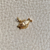 18k gold Swedish vintage charm or pendant - Pisces Fish