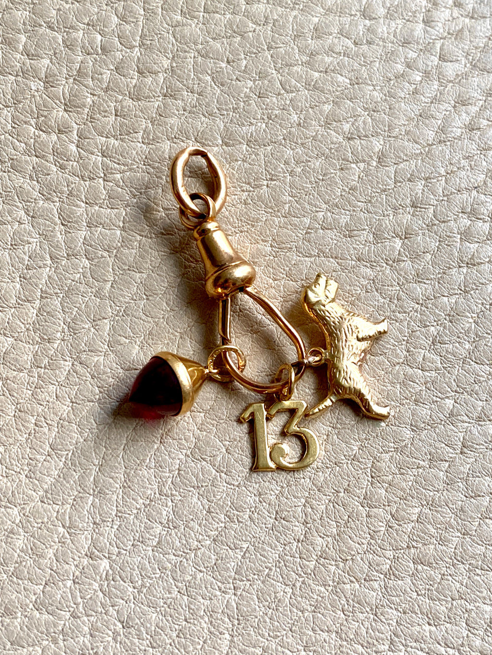 18k gold Swedish vintage charm or pendant - Number '13'