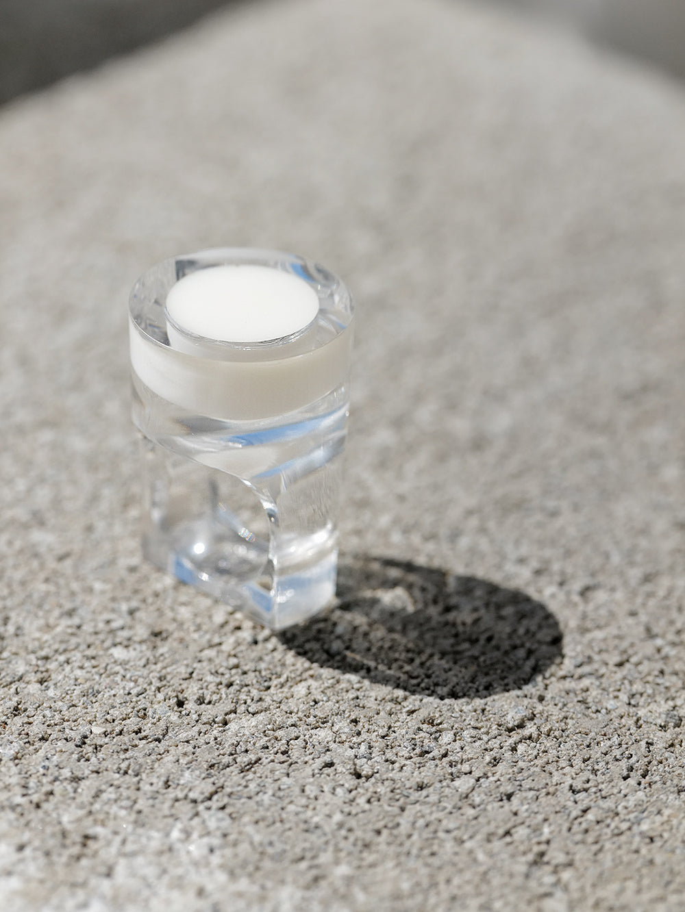 Vintage Siv Lagerström White Optical Acrylic Ring – Size 7.75