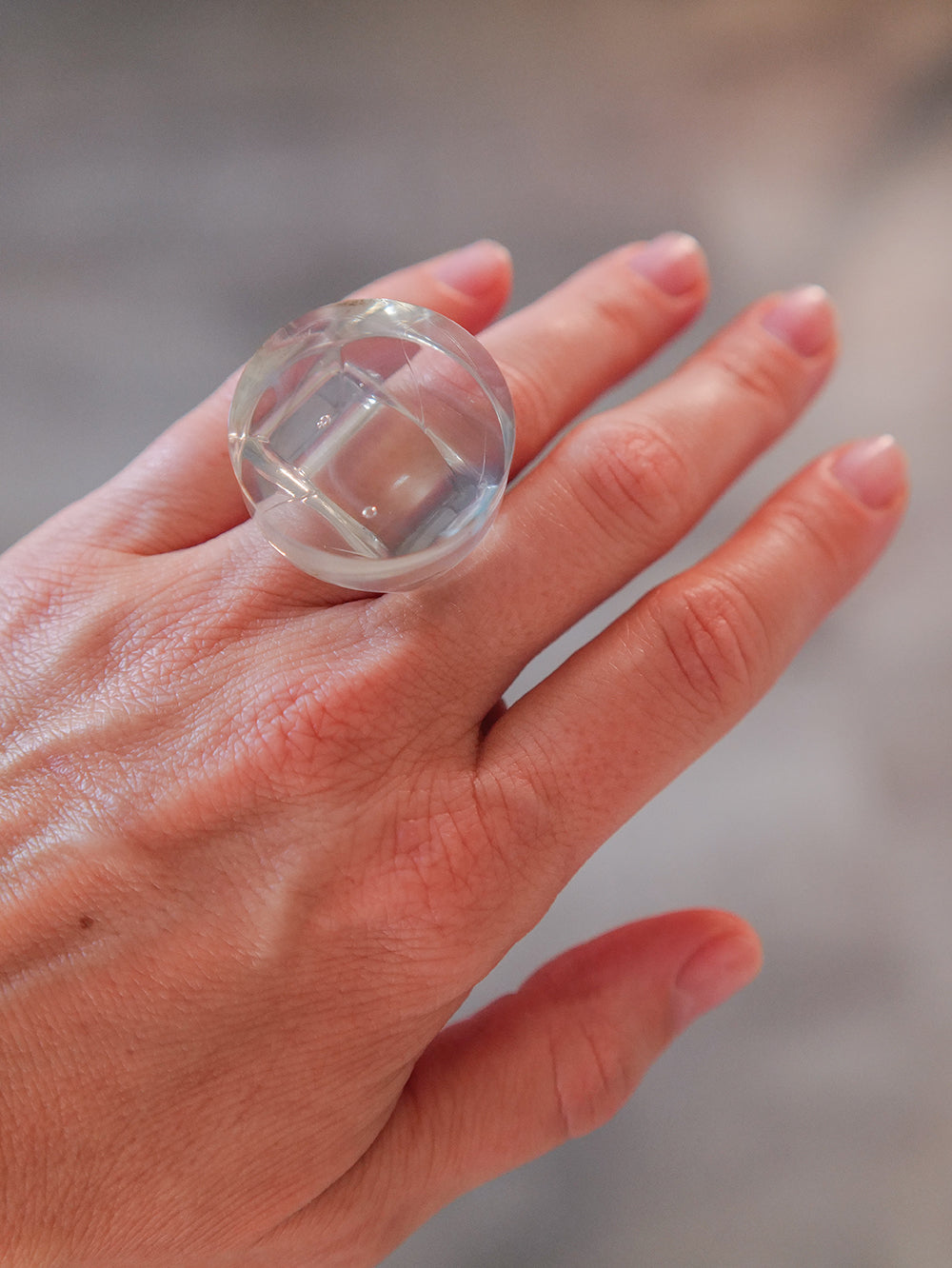 Vintage Siv Lagerström Clear Blue-Gray Acrylic Ring – Size 6.25
