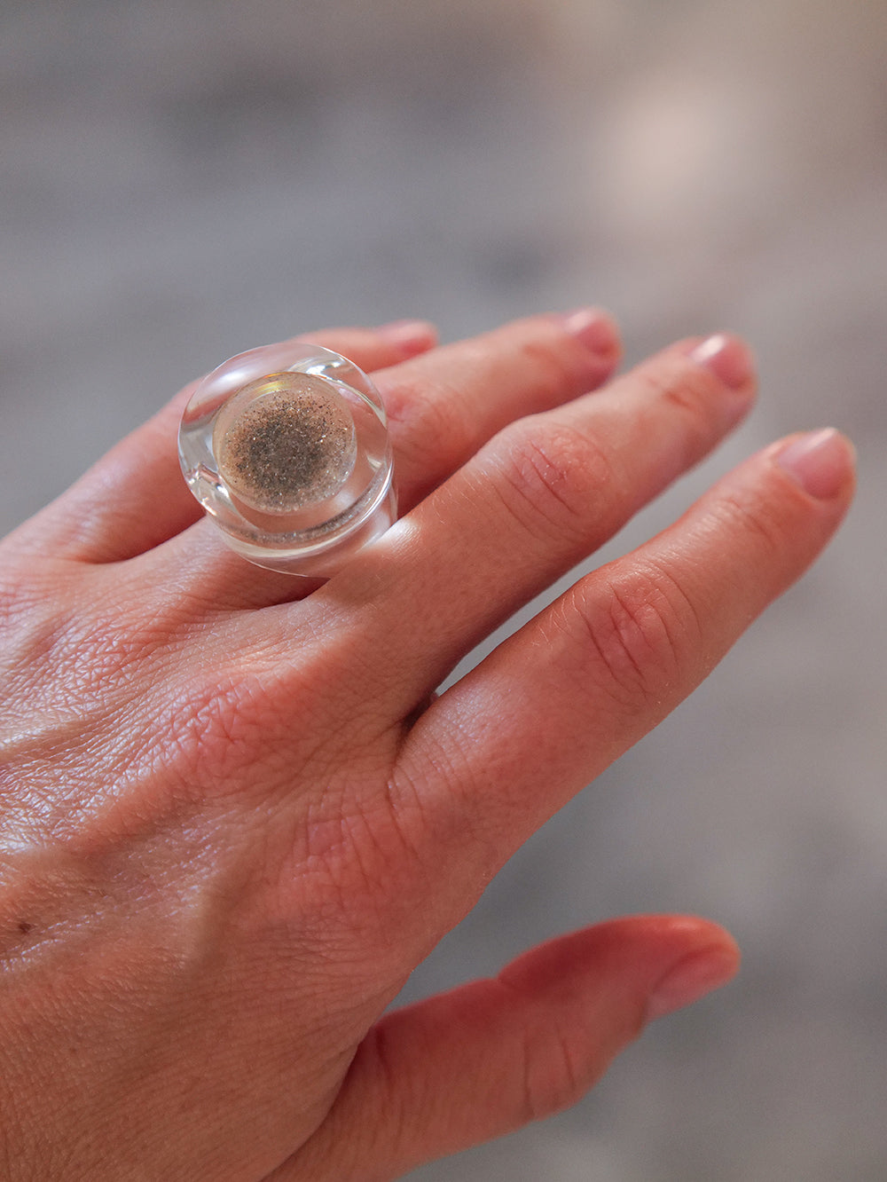 Vintage Siv Lagerström Sand Inclusion Acrylic Ring – Size 7.75