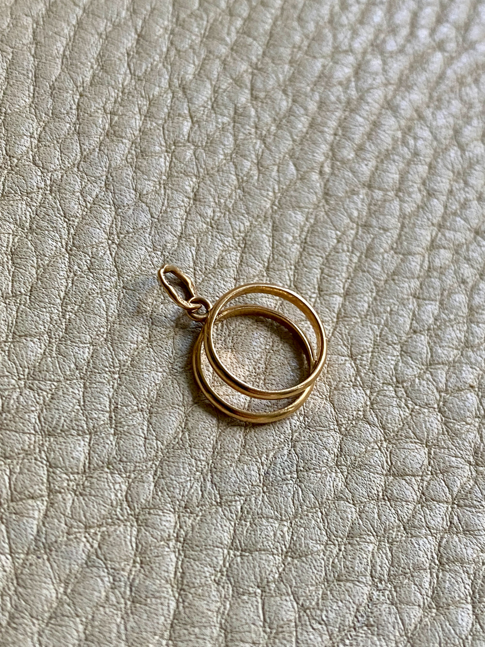 18k gold double ring pendant or charm