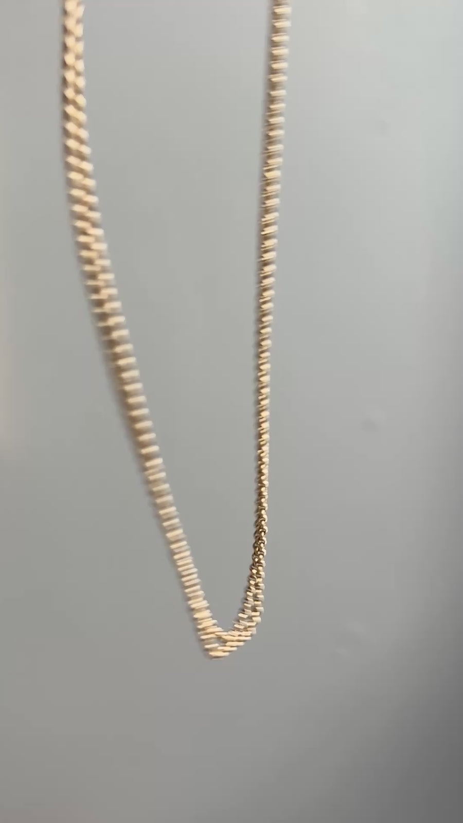 Circa 1900 Antique 18k Gold Longuard Rolo Link Chain with Dog Clip - 30.5 inch doubled necklace length