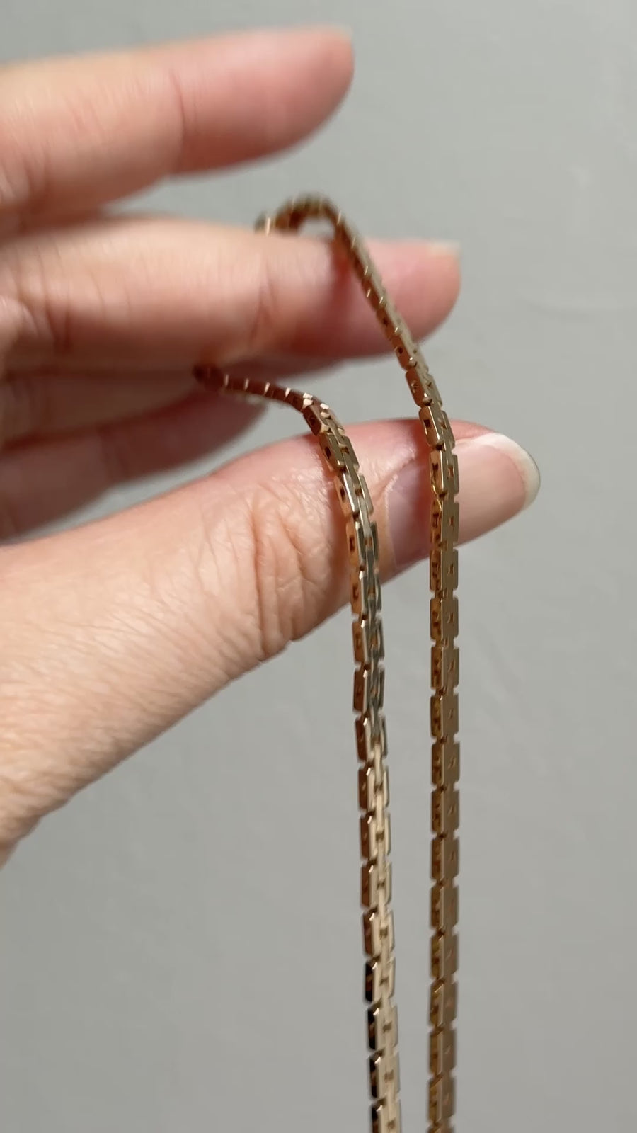 1960s era Graduated Star Link Necklace in 18k gold - 18 inch length