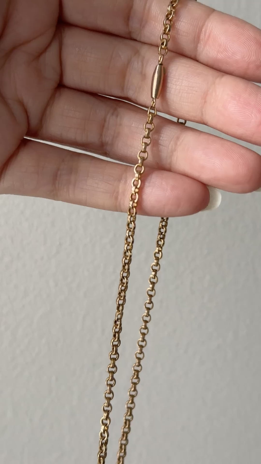 Midcentury era 18k Gold Necklace -  Rolo Link Variation Chain Necklace - 17.5 inch length