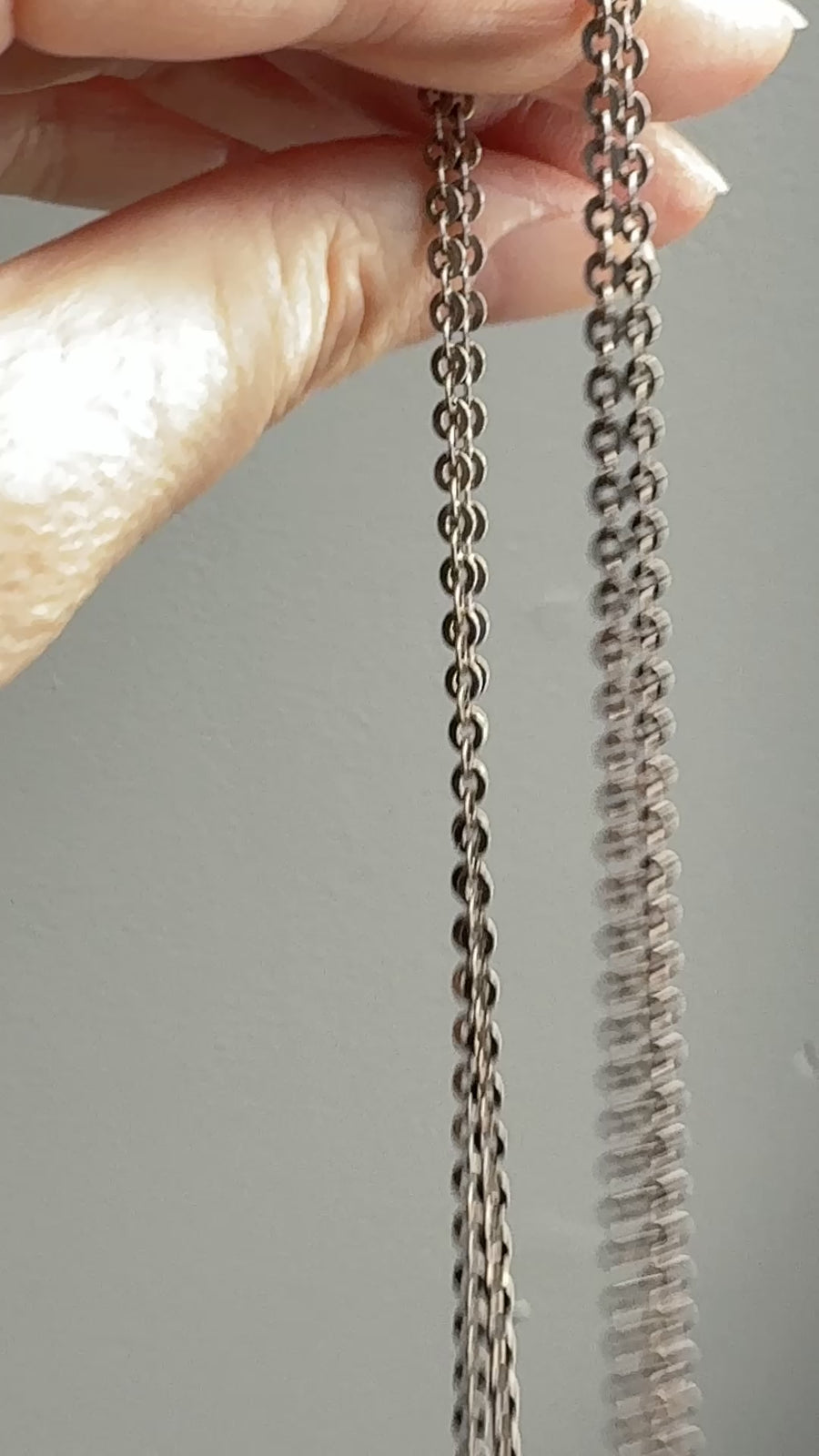 Midcentury era Silver Articulated Fish Pendant Necklace - 27.8 inch length