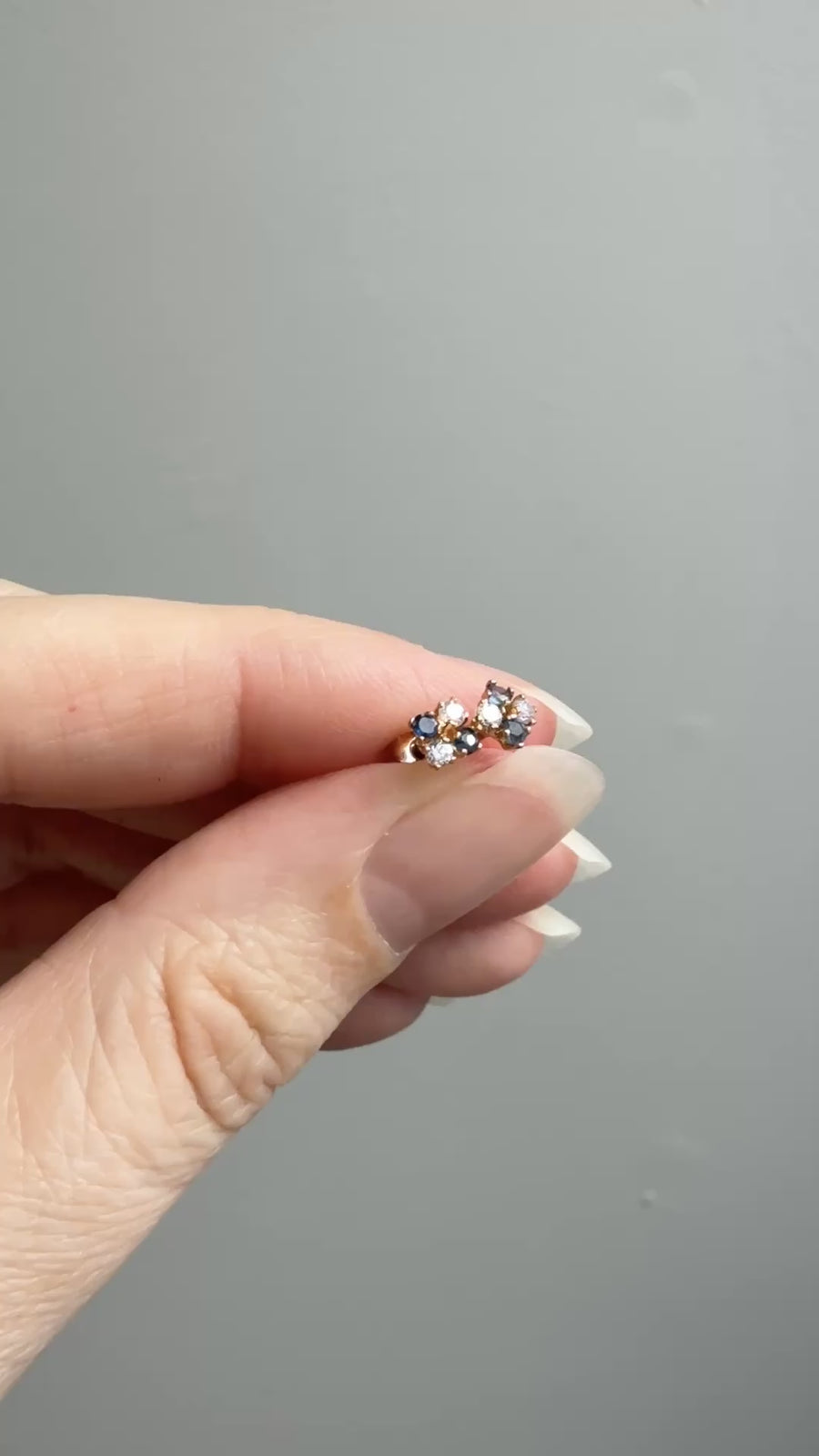 Vintage 18k Gold Stud Checkerboard Sparkle Earrings