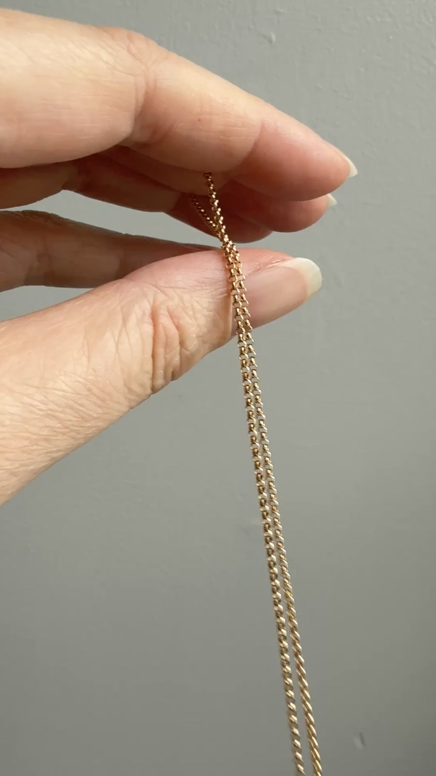Italian vintage 18k gold rolo link necklace by Balestra - 17 inch length