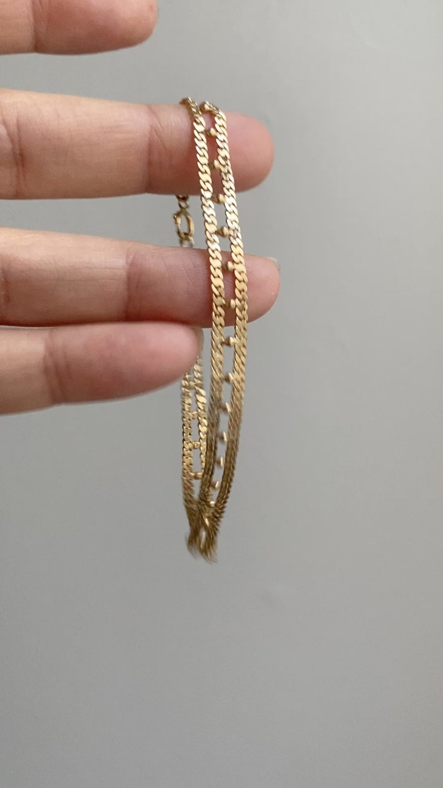 18k Gold double row pressed curb link bracelet -  7.75 inch length