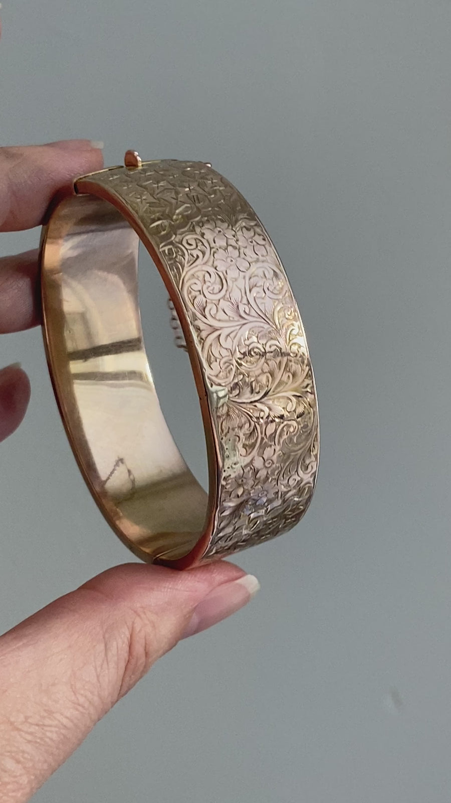 Antique floral engraved wide hinged 9k bangle - Victorian era from Birmingham, England
