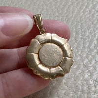 1946 Swedish 8 Petal Flower Locket Pendant 18k Gold – 0.9 inch diameter
