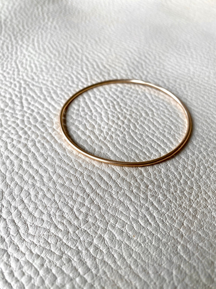 Danish vintage 14k Gold solid oval bangle 1957-1967