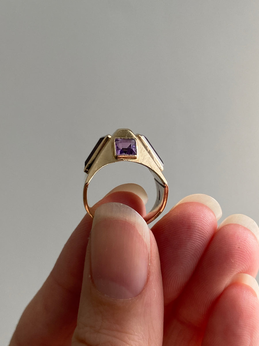 Unique Pyramid-form Amethyst and 14k Gold ring - Jørgen Larsen - size 4 - Vintage midcentury 1957-1973